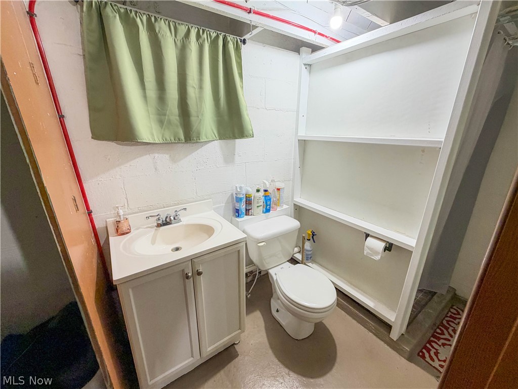 426 Joan Avenue Girard OH 44420