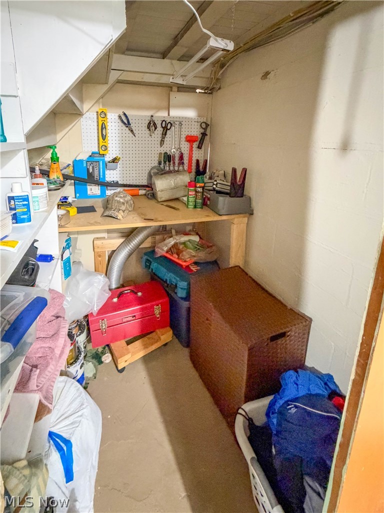 426 Joan Avenue Girard OH 44420