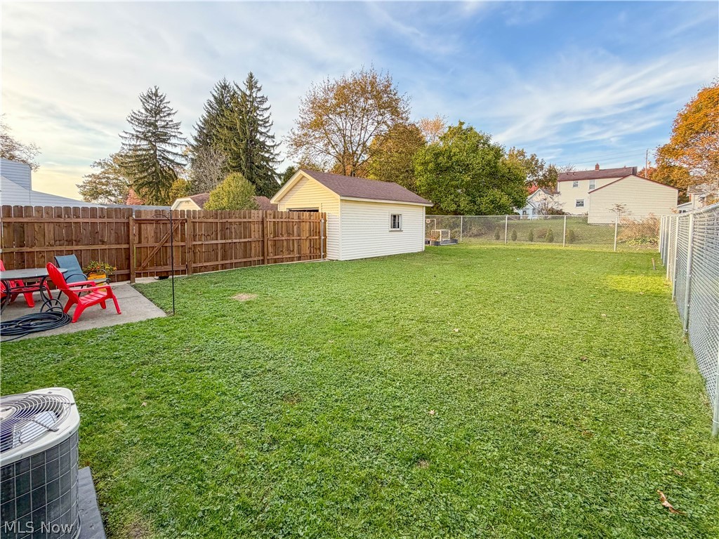 426 Joan Avenue Girard OH 44420