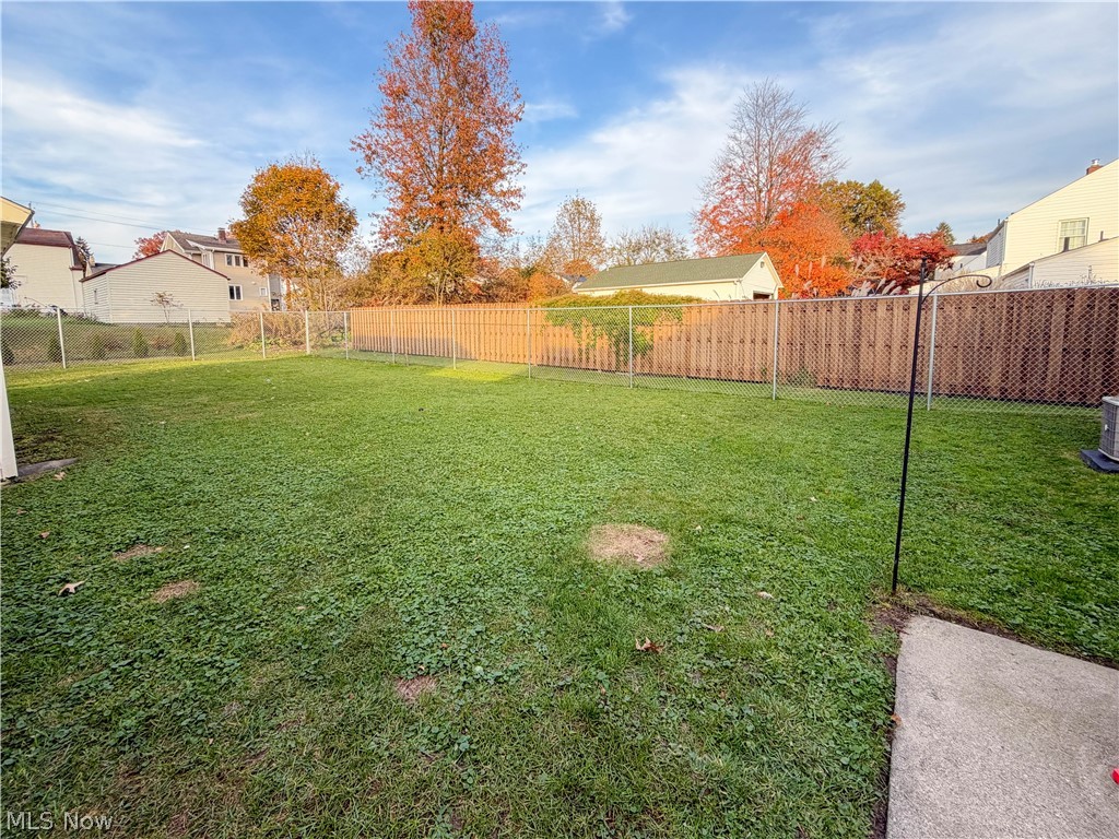426 Joan Avenue Girard OH 44420