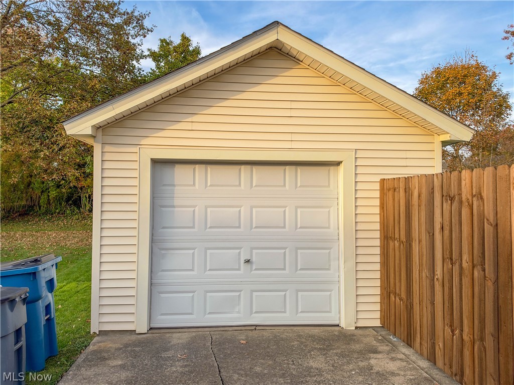 426 Joan Avenue Girard OH 44420