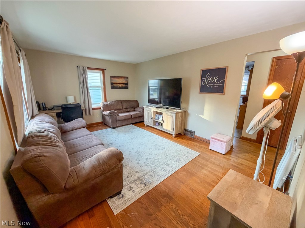 426 Joan Avenue Girard OH 44420