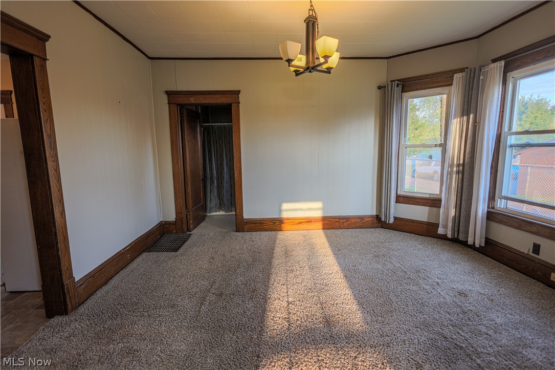 1118 N Chapel Street Louisville OH 44641