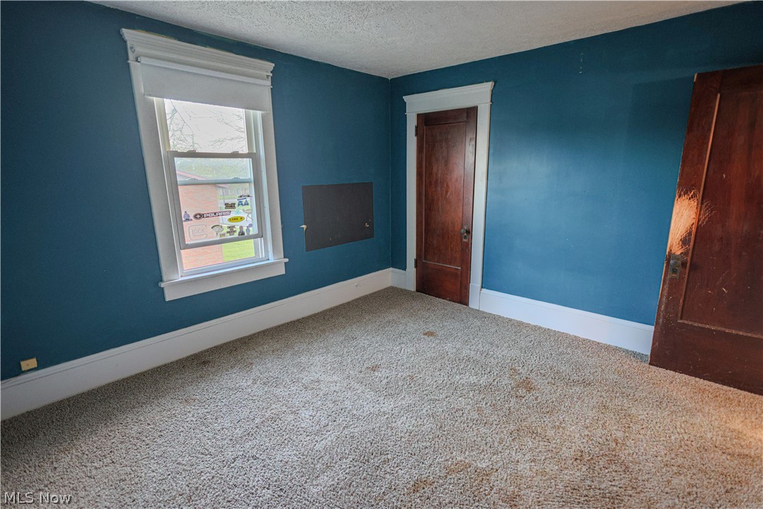 1118 N Chapel Street Louisville OH 44641