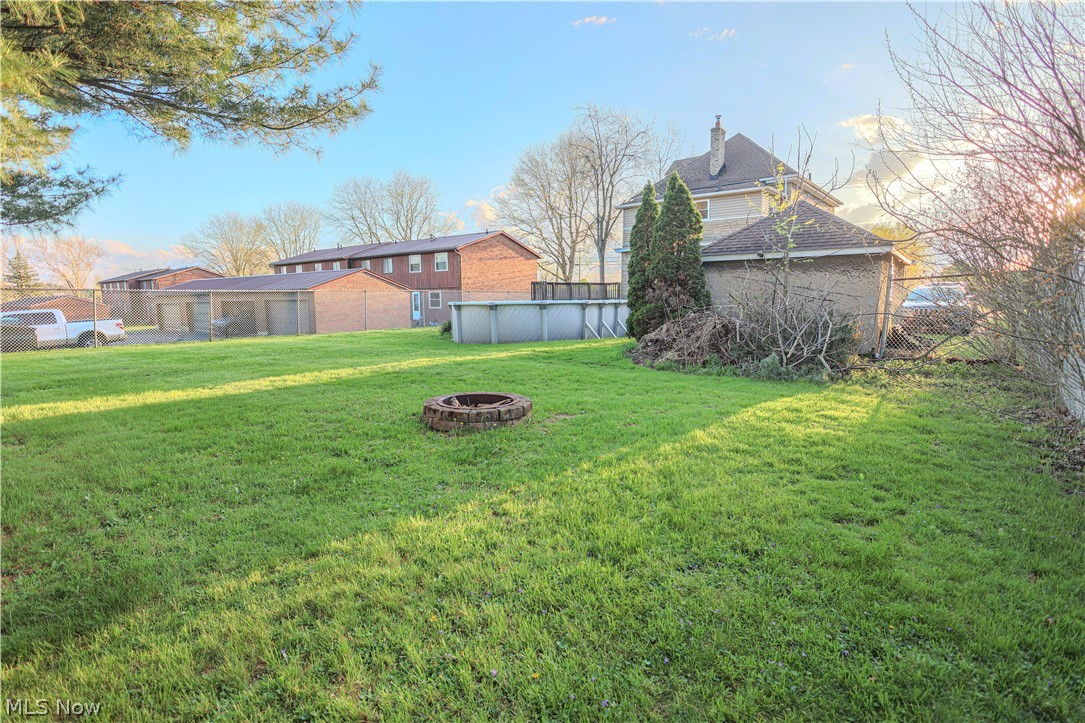 1118 N Chapel Street Louisville OH 44641