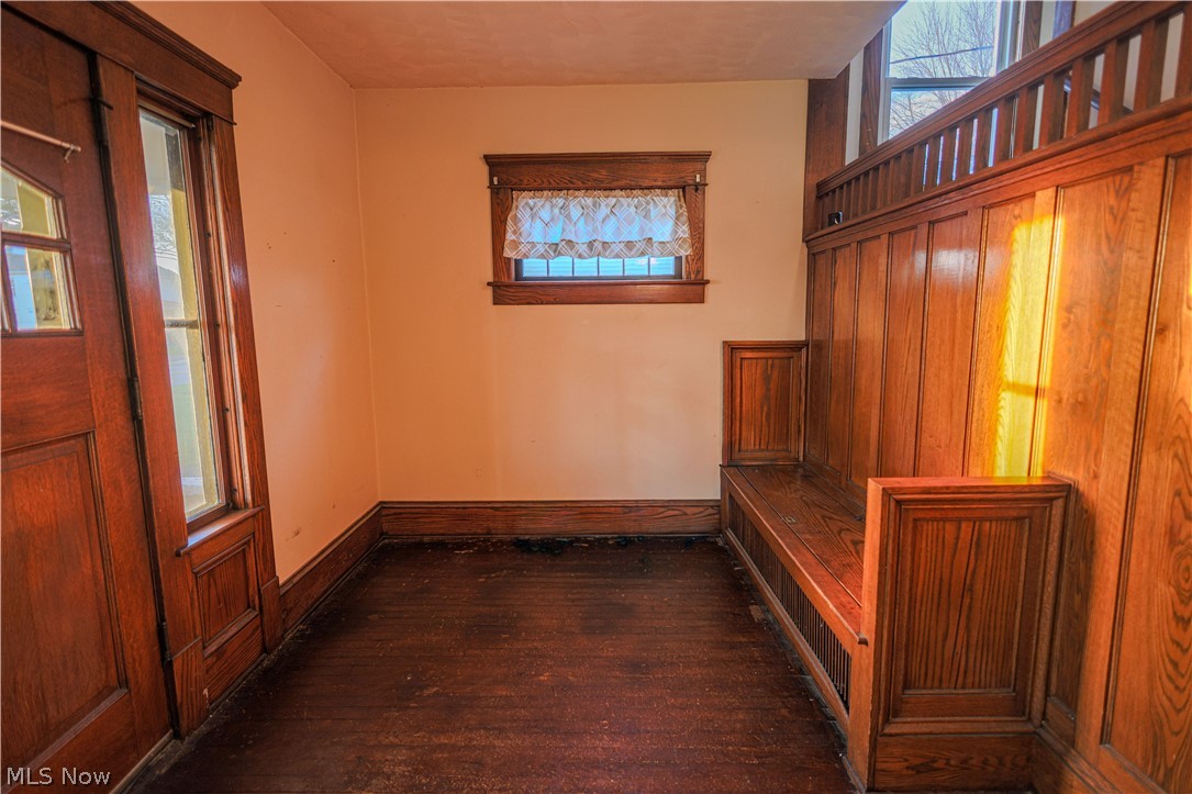 1118 N Chapel Street Louisville OH 44641