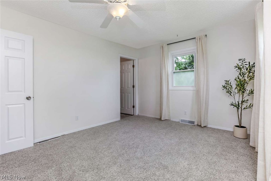 89 Beard Street Frazeysburg OH 43822