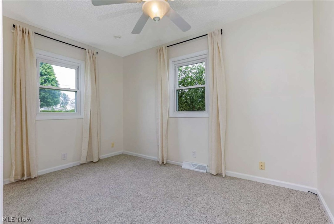 89 Beard Street Frazeysburg OH 43822