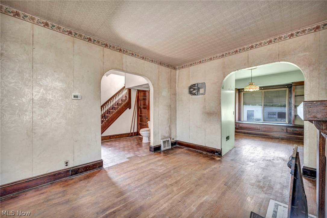 3900 E 42nd Street Newburgh Heights OH 44105