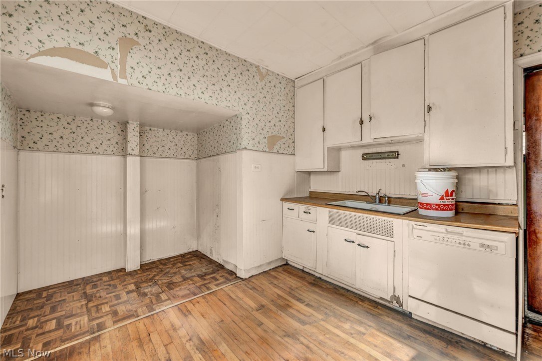 3900 E 42nd Street Newburgh Heights OH 44105