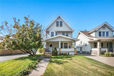 3900 E 42nd Street Newburgh Heights OH 44105
