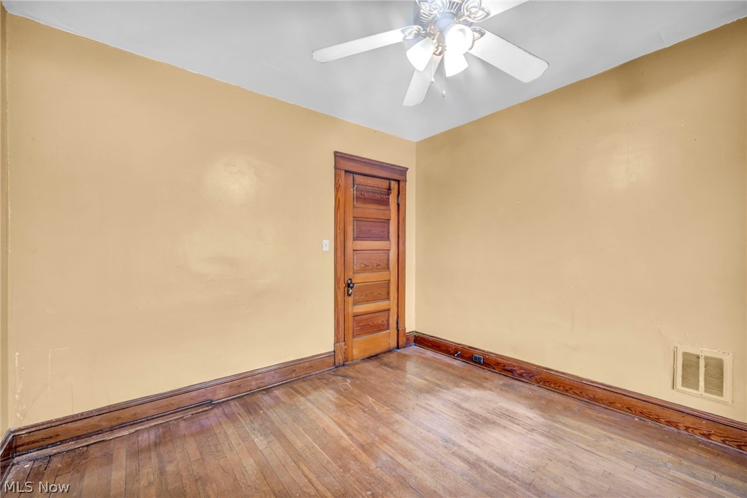 3900 E 42nd Street Newburgh Heights OH 44105