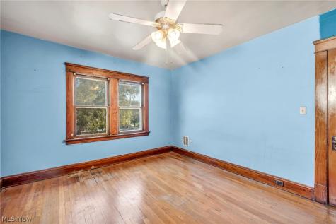 3900 E 42nd Street Newburgh Heights OH 44105