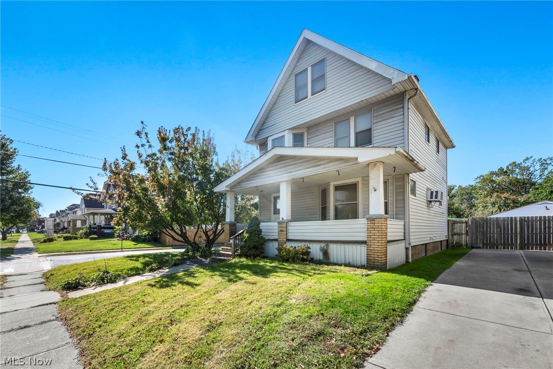 3900 E 42nd Street Newburgh Heights OH 44105