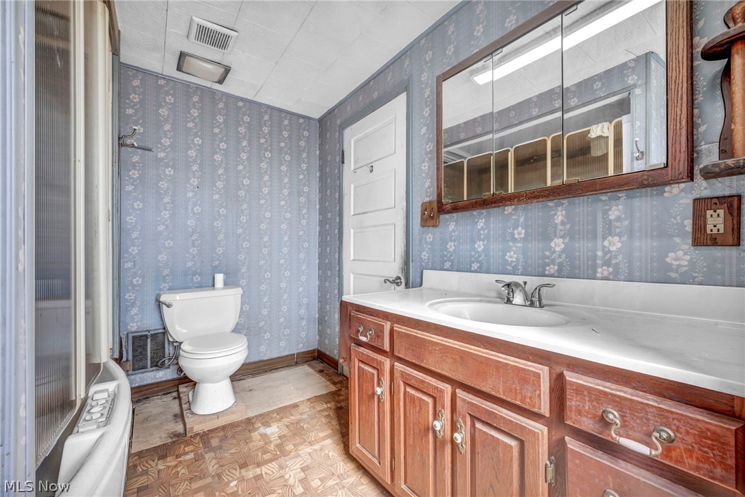 3900 E 42nd Street Newburgh Heights OH 44105