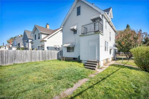 3900 E 42nd Street Newburgh Heights OH 44105