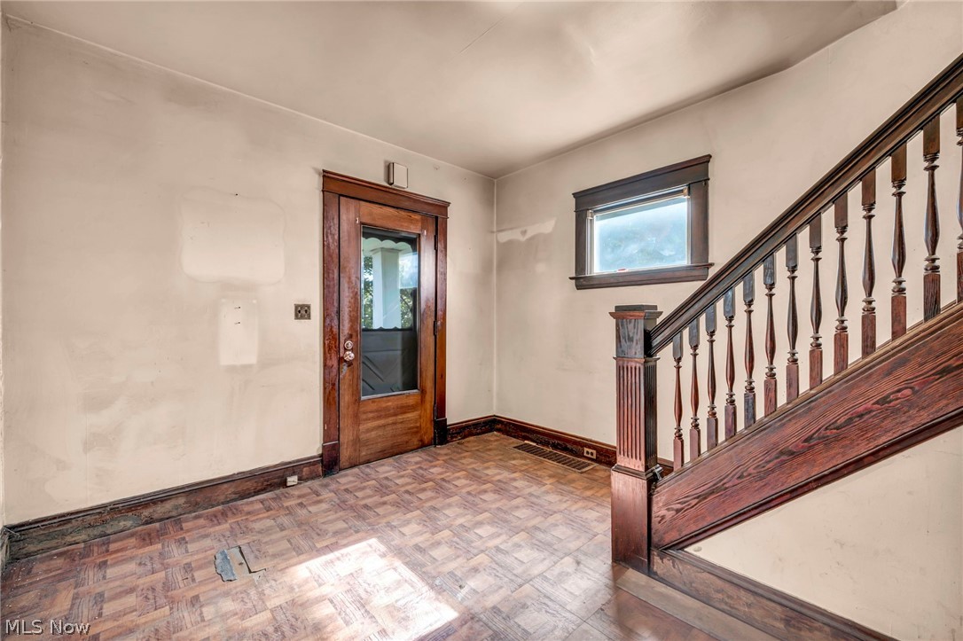 3900 E 42nd Street Newburgh Heights OH 44105