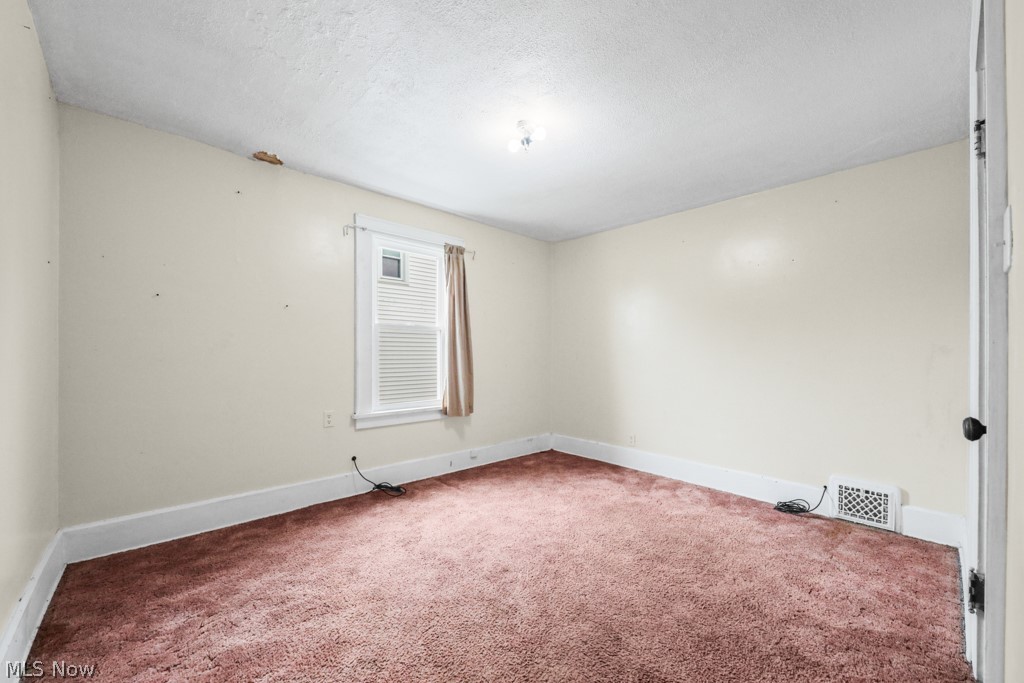 247 W Summit Street Alliance OH 44601