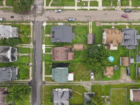 247 W Summit Street Alliance OH 44601