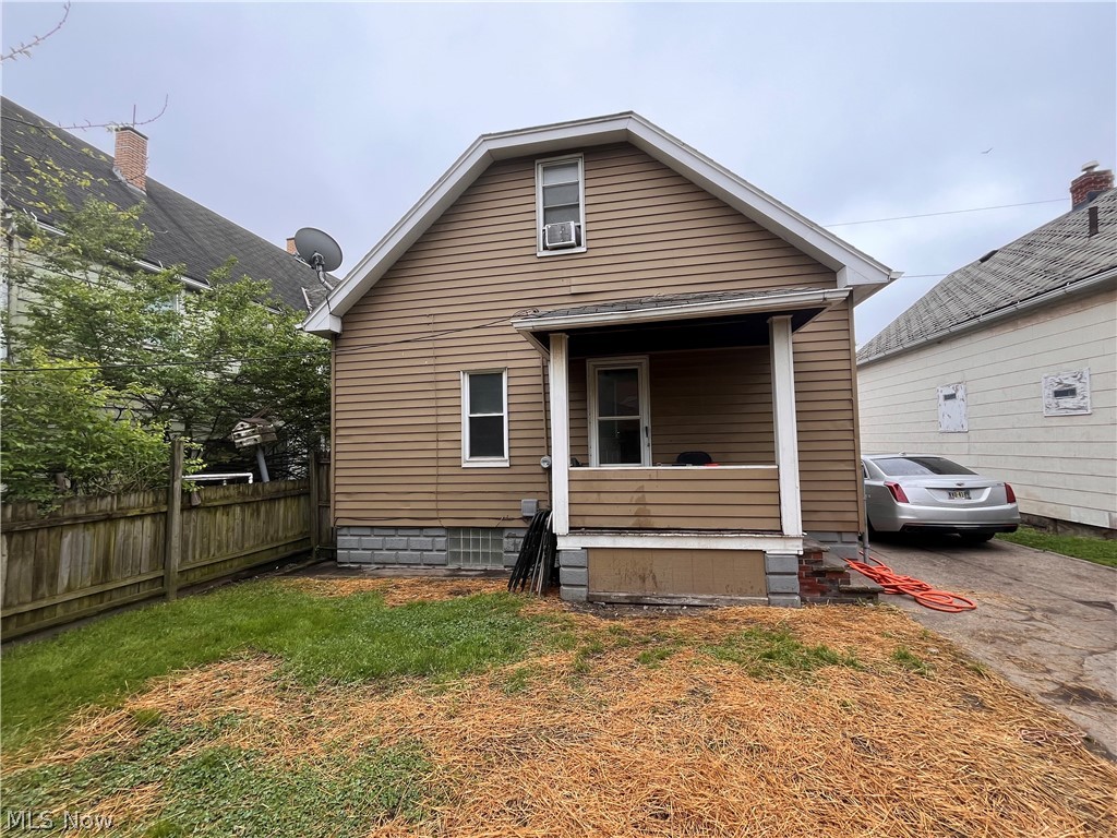 4115 E 56th Street Cleveland OH 44105