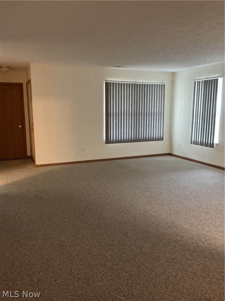 2832 Benford Lane Youngstown OH 44505