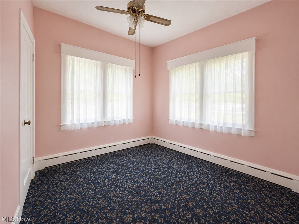 578 SE Oak Knoll Avenue SE Warren OH 44483
