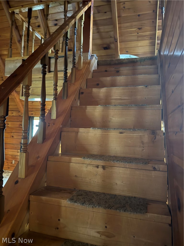 17365 Deerhorn Road Tippecanoe OH 44699