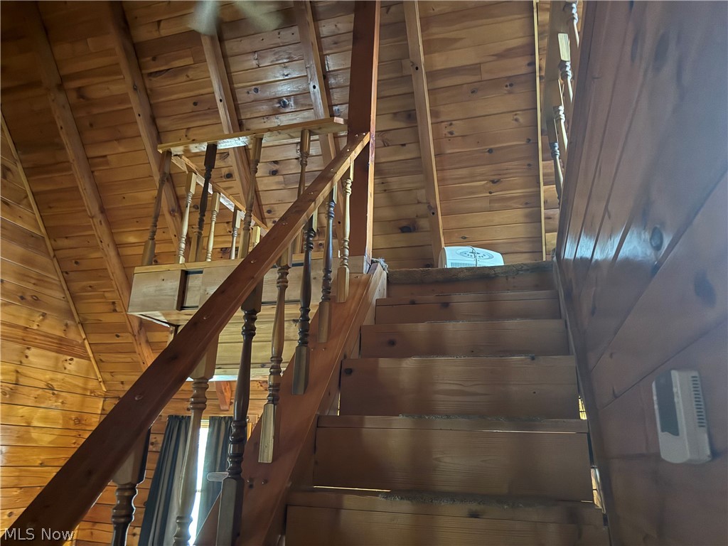 17365 Deerhorn Road Tippecanoe OH 44699