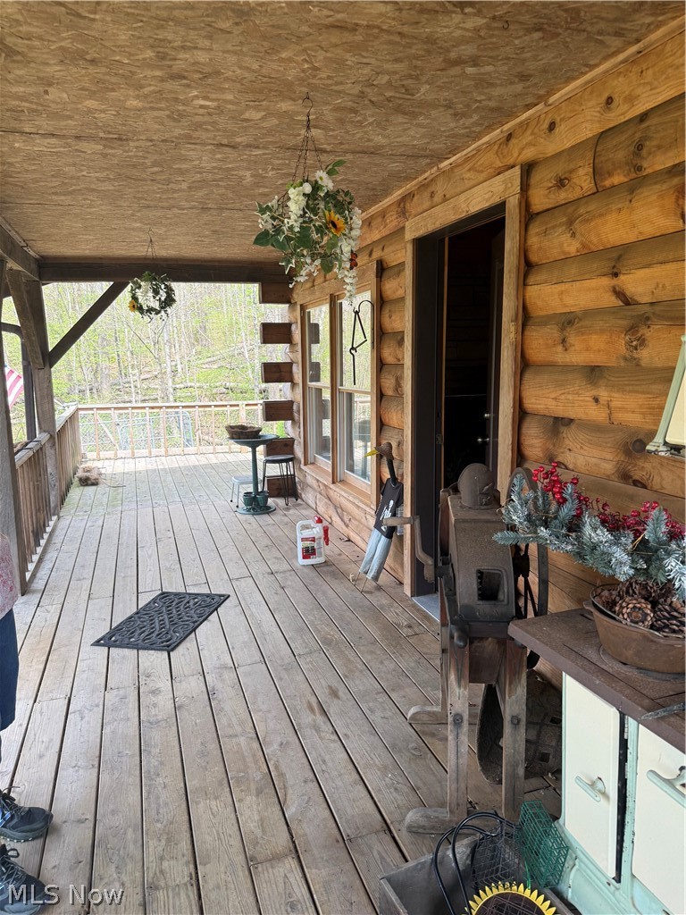 17365 Deerhorn Road Tippecanoe OH 44699