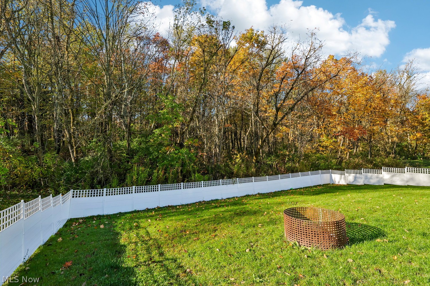 3509 Yellow Creek Avenue NW Massillon OH 44647