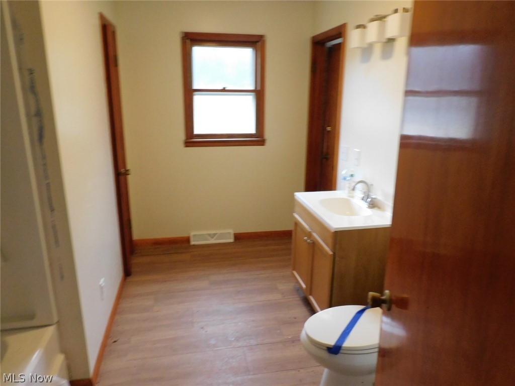 1790 Dadeyville Road Austinburg OH 44010