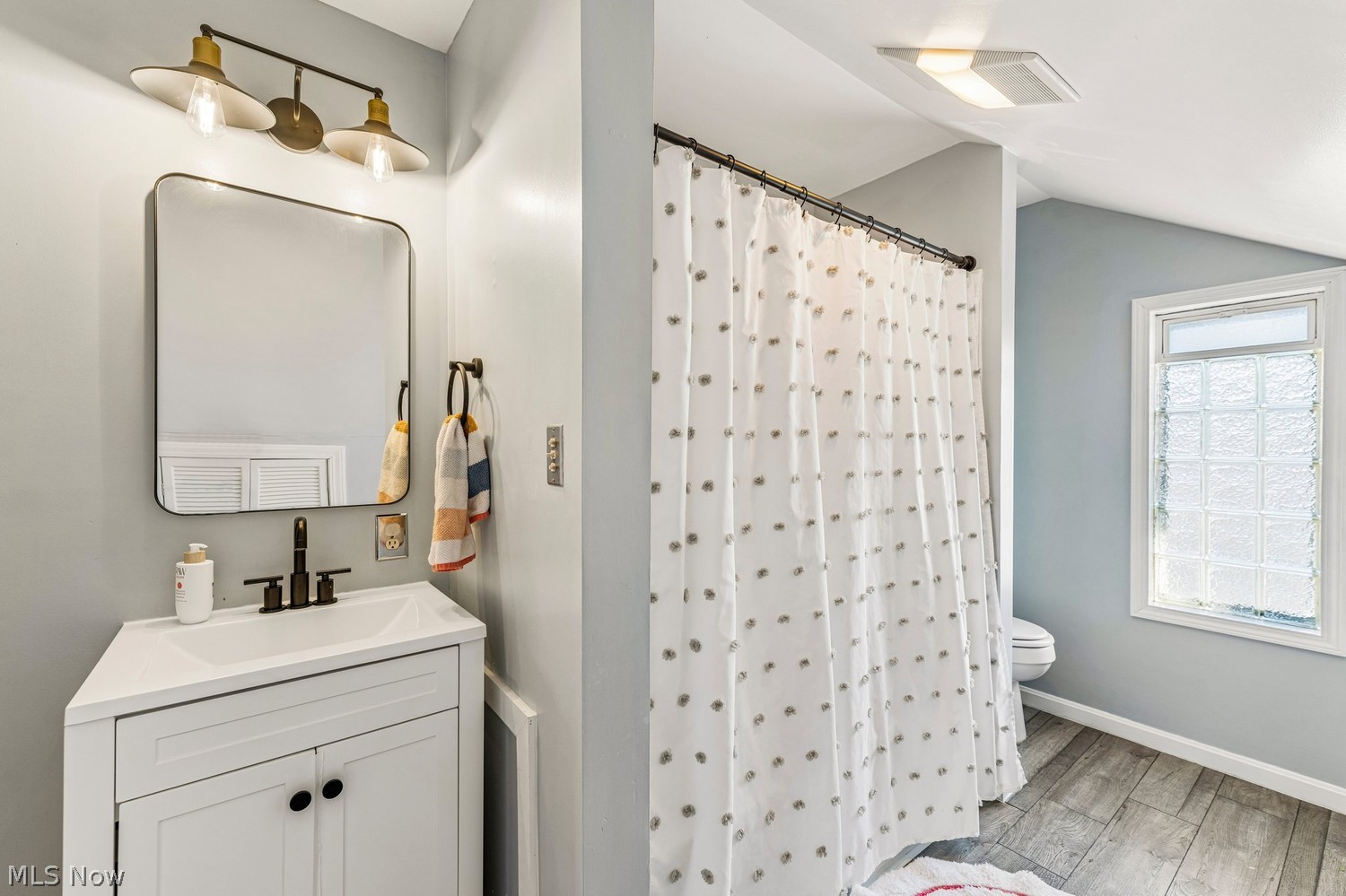 3439 Doris Road Cleveland OH 44111