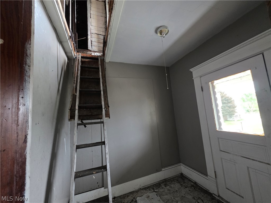 214 W Church Street Newcomerstown OH 43832