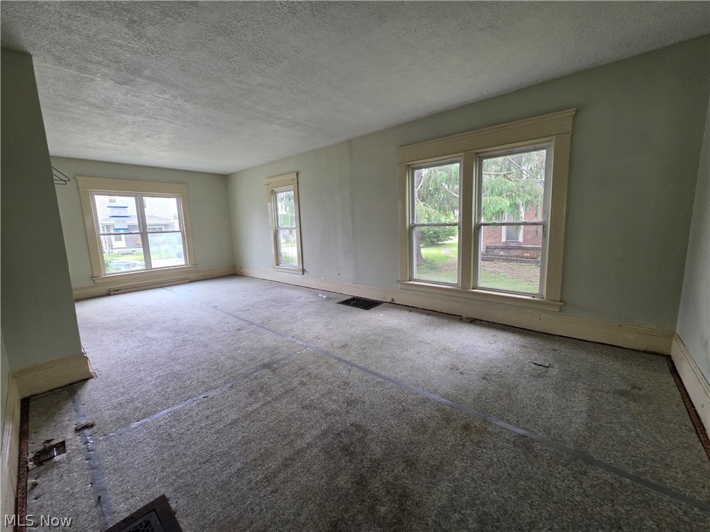214 W Church Street Newcomerstown OH 43832