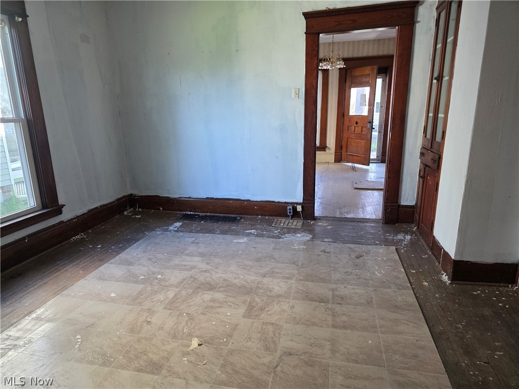 214 W Church Street Newcomerstown OH 43832