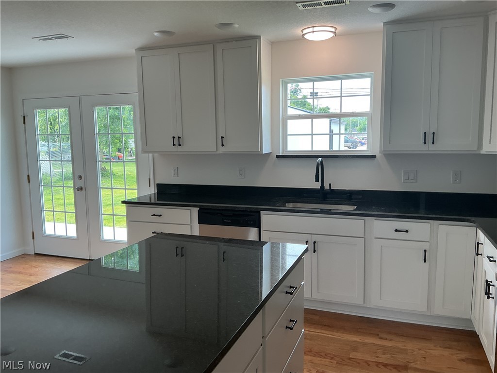 165 W 3rd Street Frazeysburg OH 43822