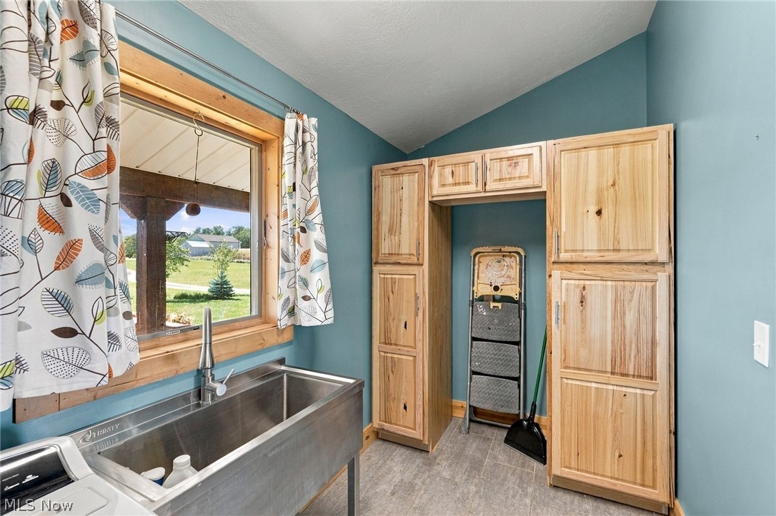 7877 W Smith Road Medina OH 44256