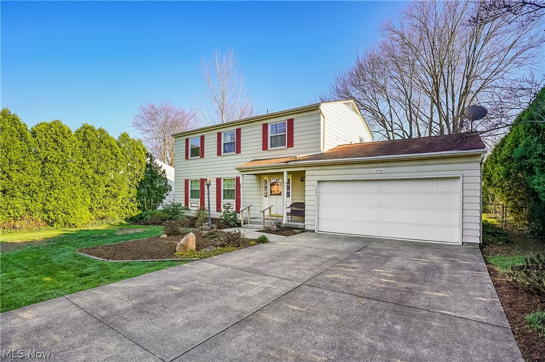 3750 Allenwood Drive SE Howland OH 44484