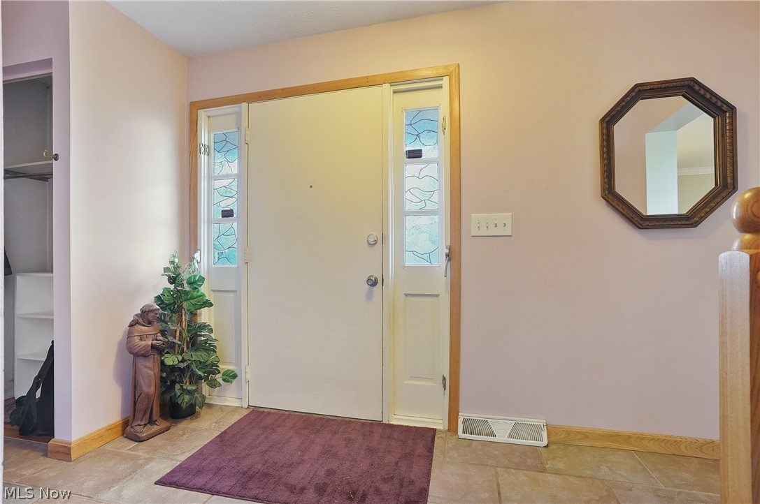 3750 Allenwood Drive SE Howland OH 44484