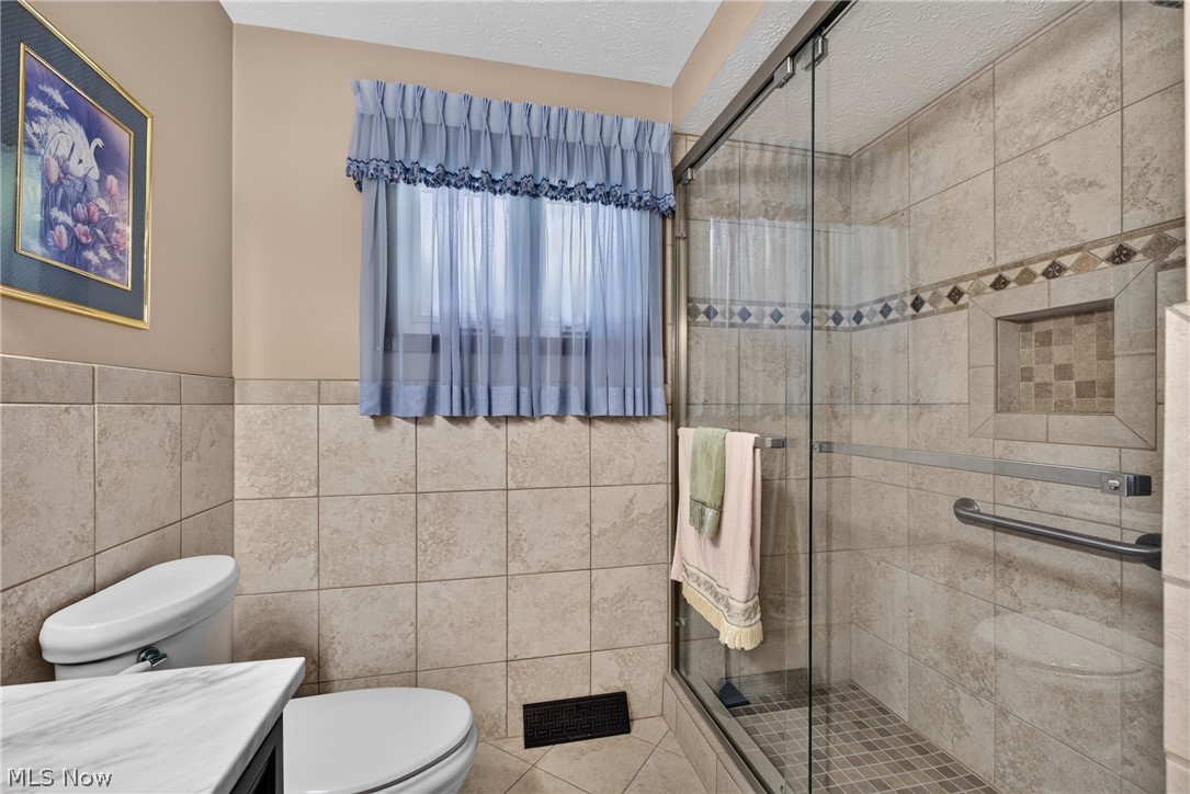 34260 Glen Drive Eastlake OH 44095