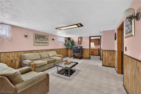 34260 Glen Drive Eastlake OH 44095