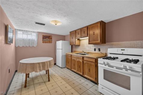 34260 Glen Drive Eastlake OH 44095