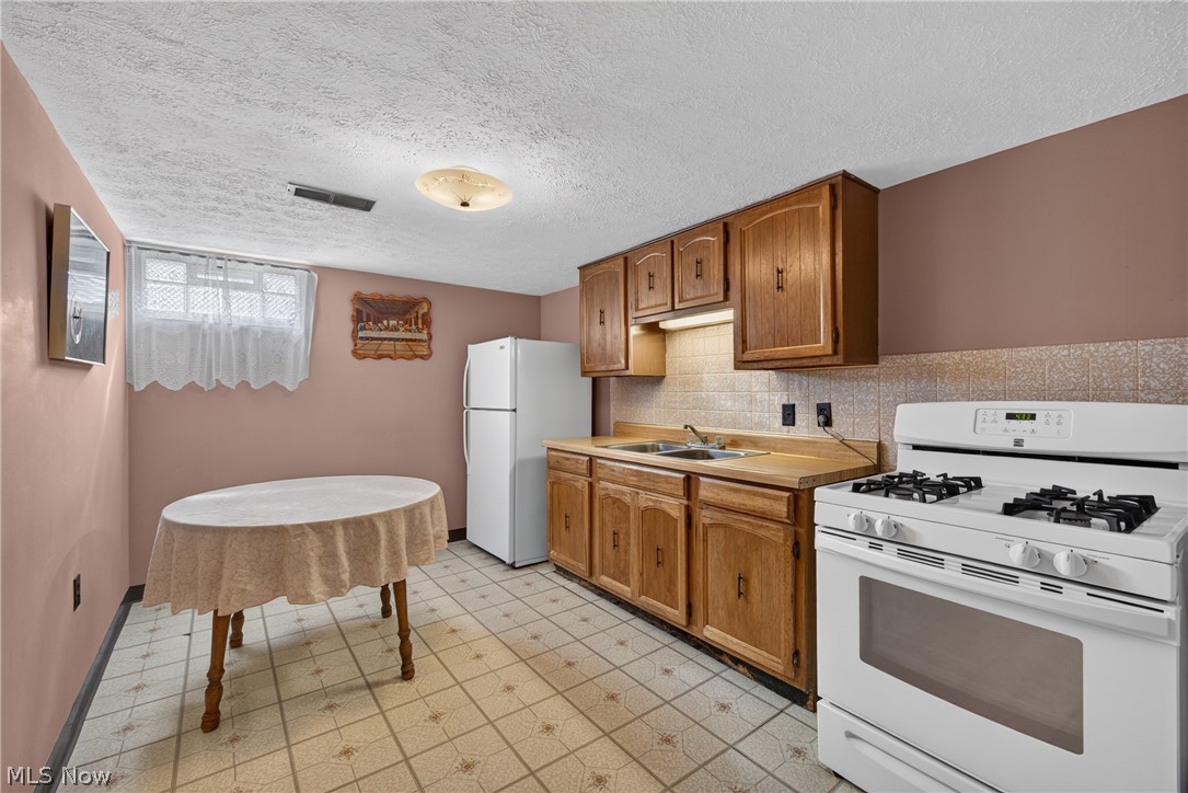 34260 Glen Drive Eastlake OH 44095