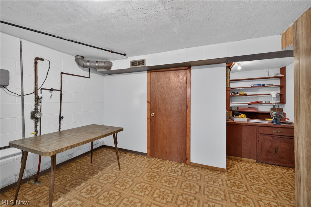 34260 Glen Drive Eastlake OH 44095