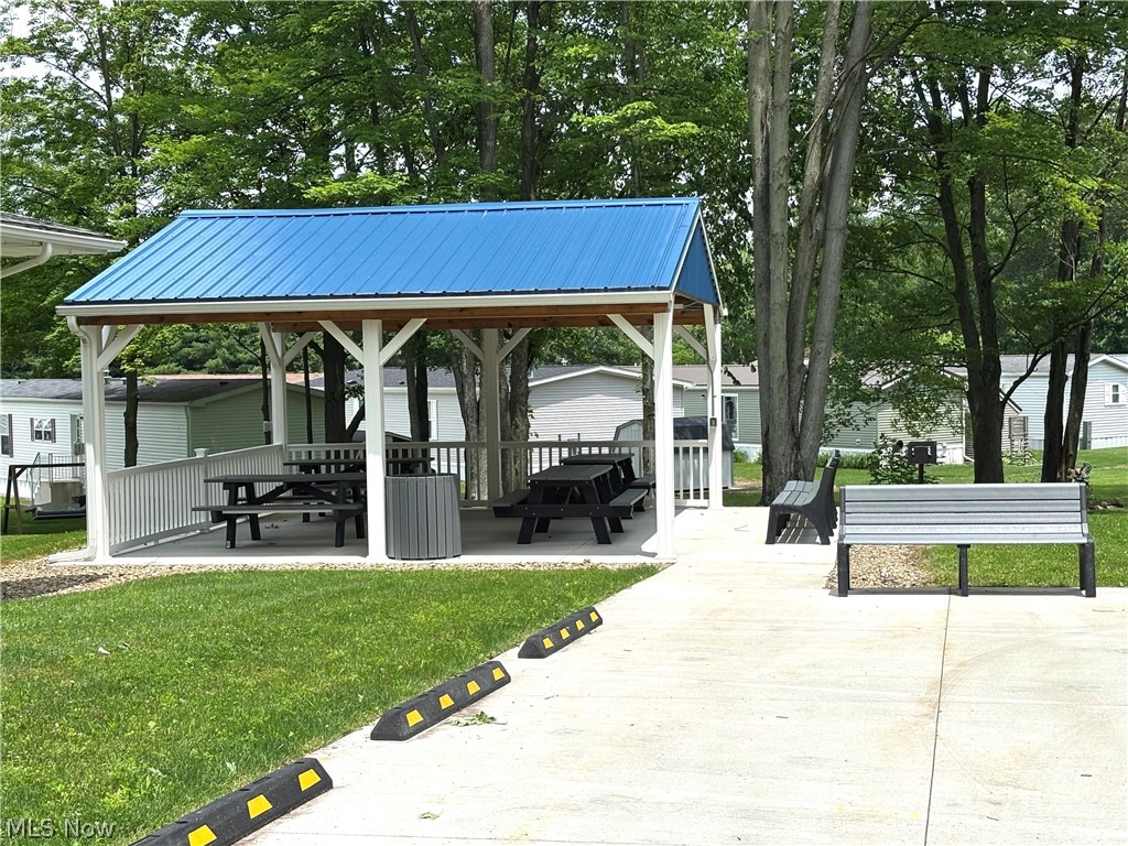 1229 Columbiana Lisbon Road Columbiana OH 44408