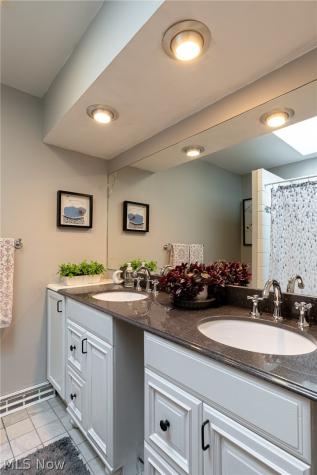 9124 Meadow Lane Brecksville OH 44141