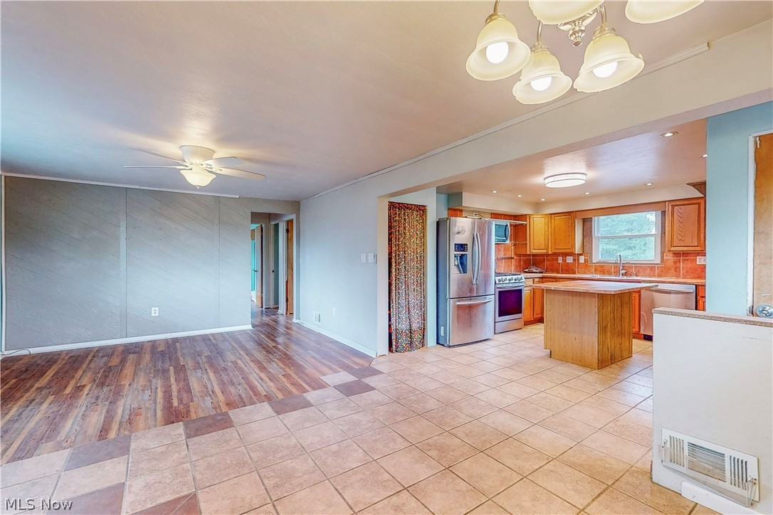 154 Locust Boulevard Steubenville OH 43953