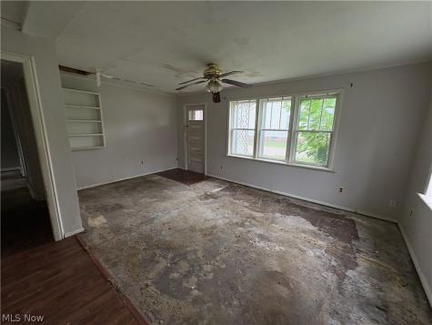100 Scranton Avenue Minerva OH 44657