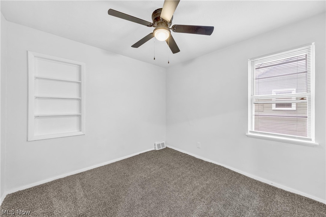 27151 Farringdon Avenue Euclid OH 44132