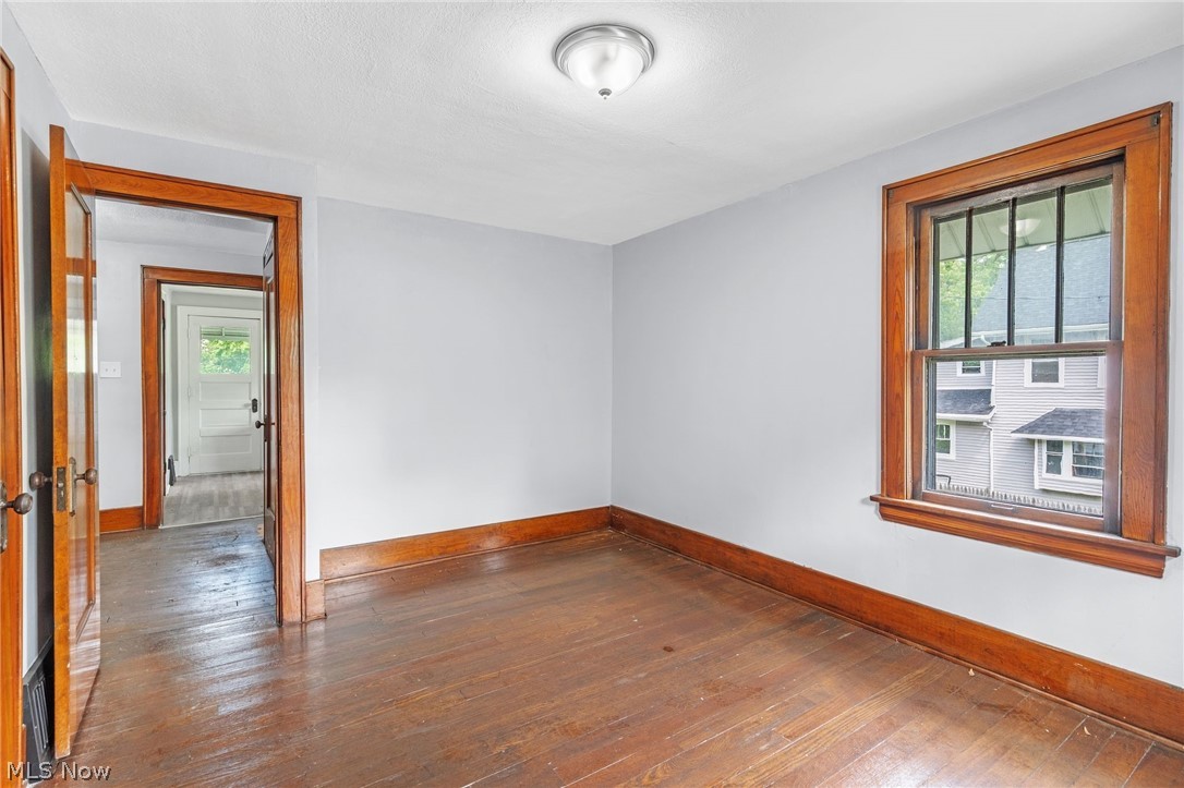 1396 Curtis Street Akron OH 44301